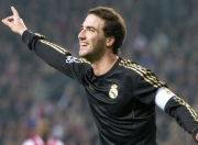 爱游戏在线-当太阳粉碎爵士的夜晚，武切维奇独自扛起整座球馆