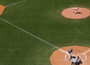 爱游戏体育官网-塞恩斯点燃赛场，红牛二队的绝地反击与威廉姆斯的黄昏