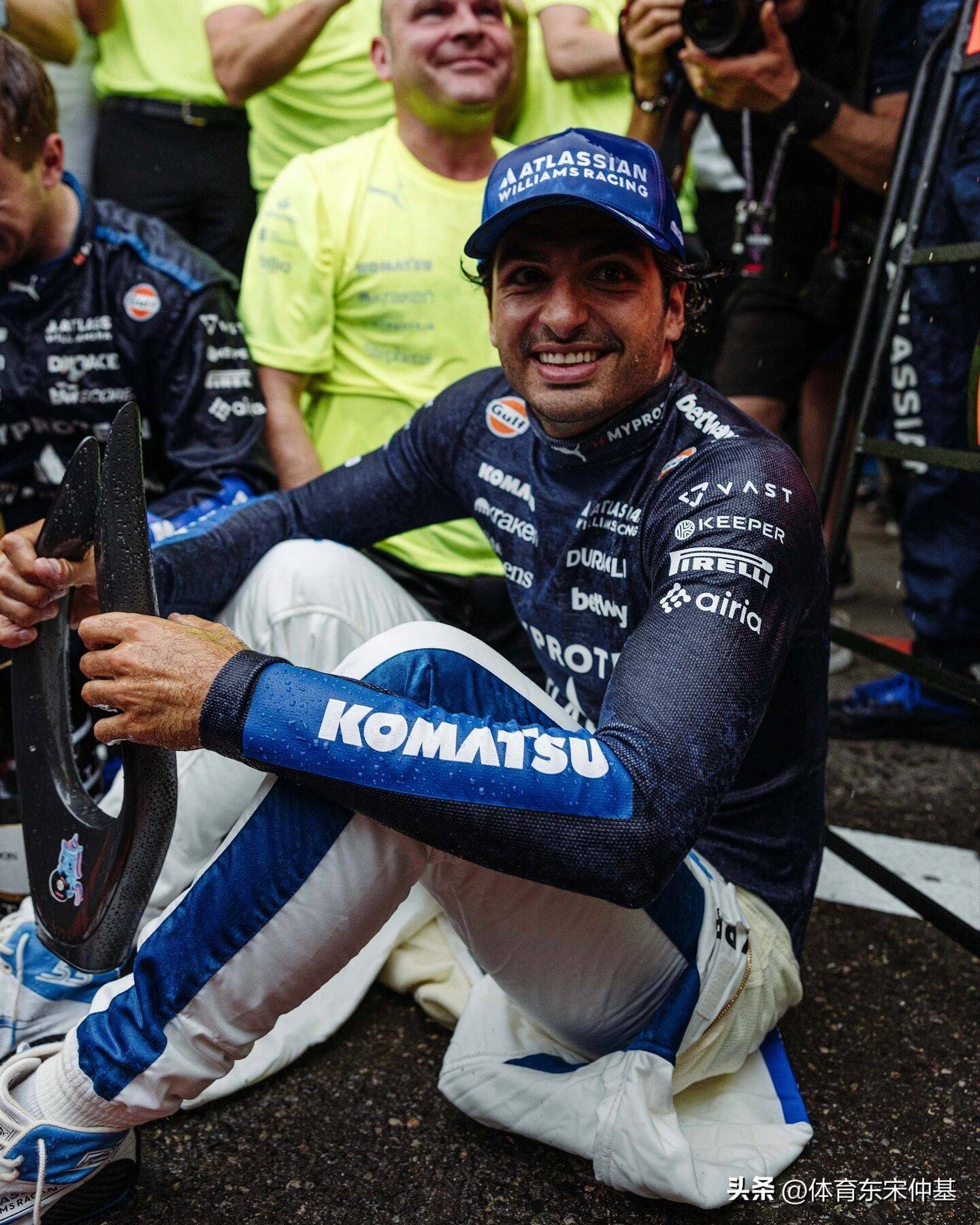 索伯车队翻盘雷诺车队,塞恩斯高光表现 索伯车队翻盘雷诺车队,塞恩斯高光表现