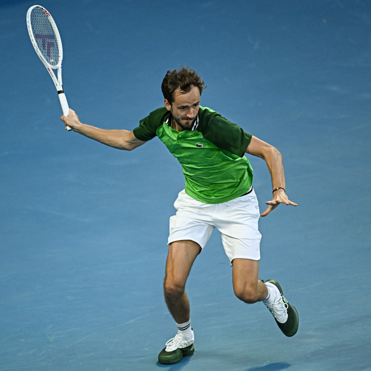 拉沃尔杯翻盘澳网,梅德韦杰夫关键制胜 拉沃尔杯翻盘澳网,梅德韦杰夫关键制胜