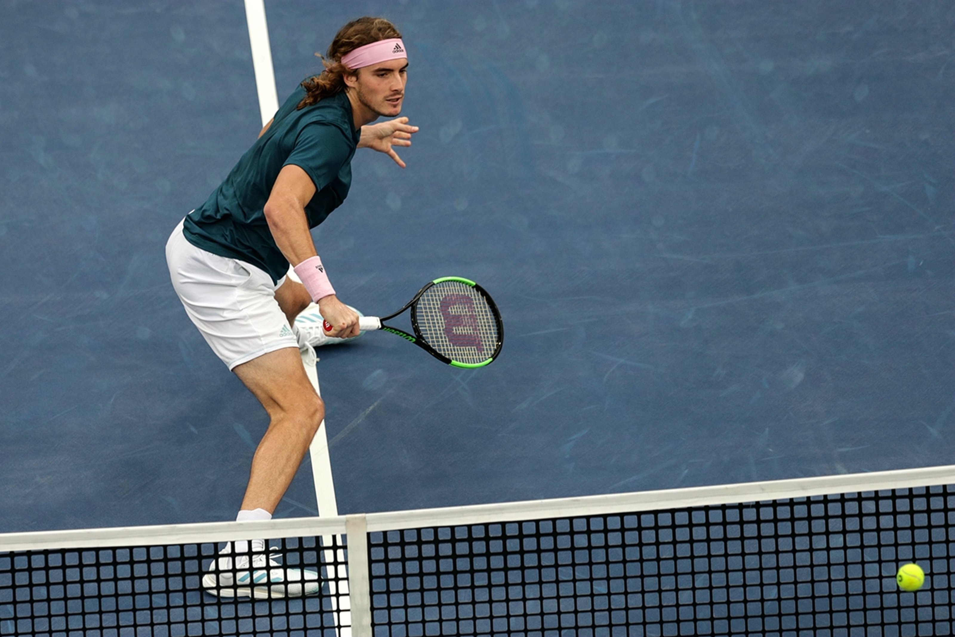 ATP总决赛绝杀联合杯,西西帕斯高光表现 ATP总决赛绝杀联合杯,西西帕斯高光表现