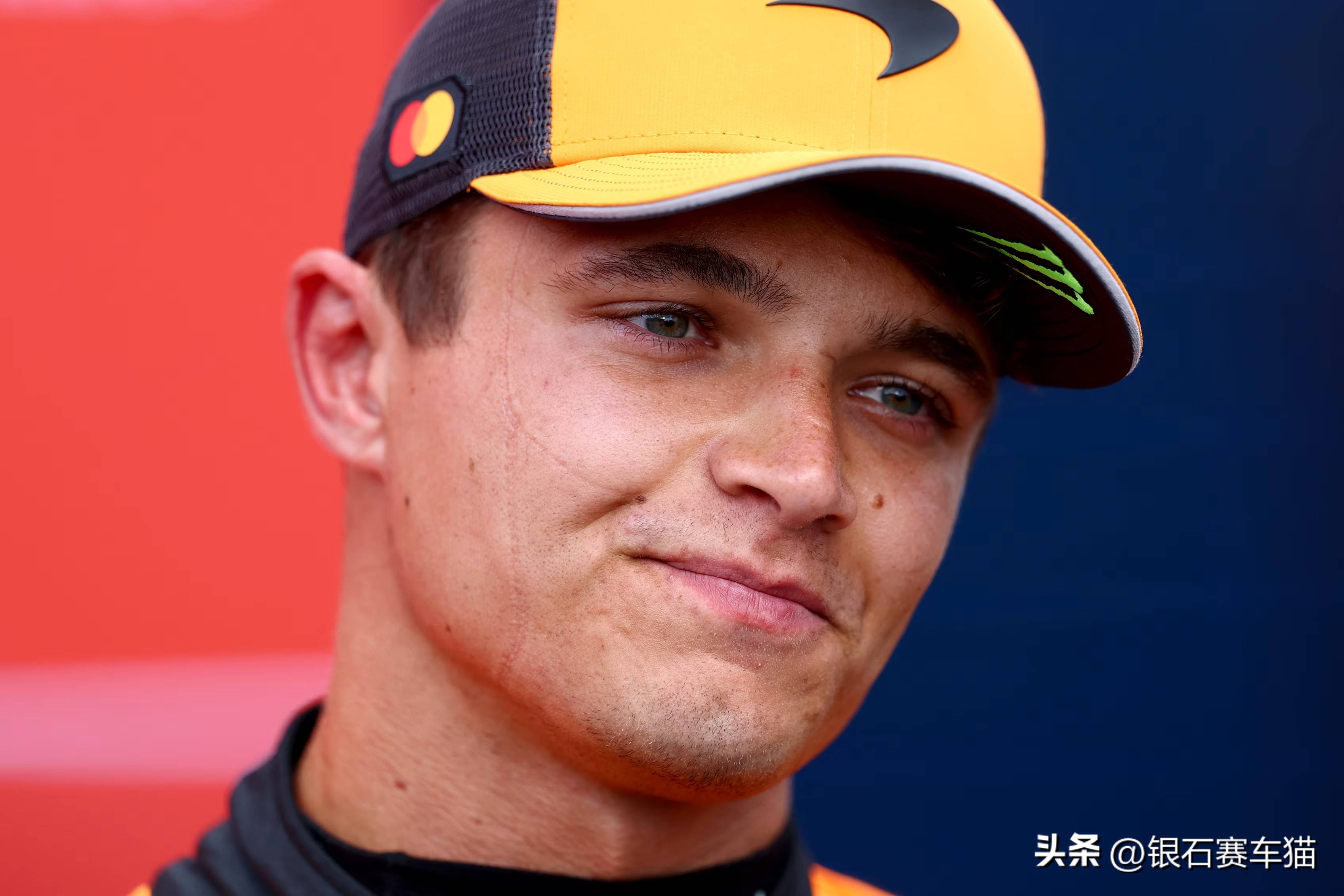 红牛车队力克红牛二队，诺里斯带队取胜