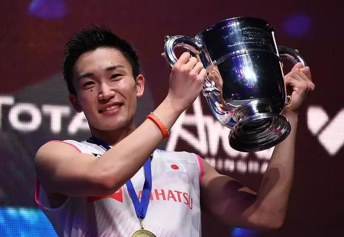 马来西亚队翻盘中国队,桃田贤斗扛起全队 马来西亚队翻盘中国队,桃田贤斗扛起全队