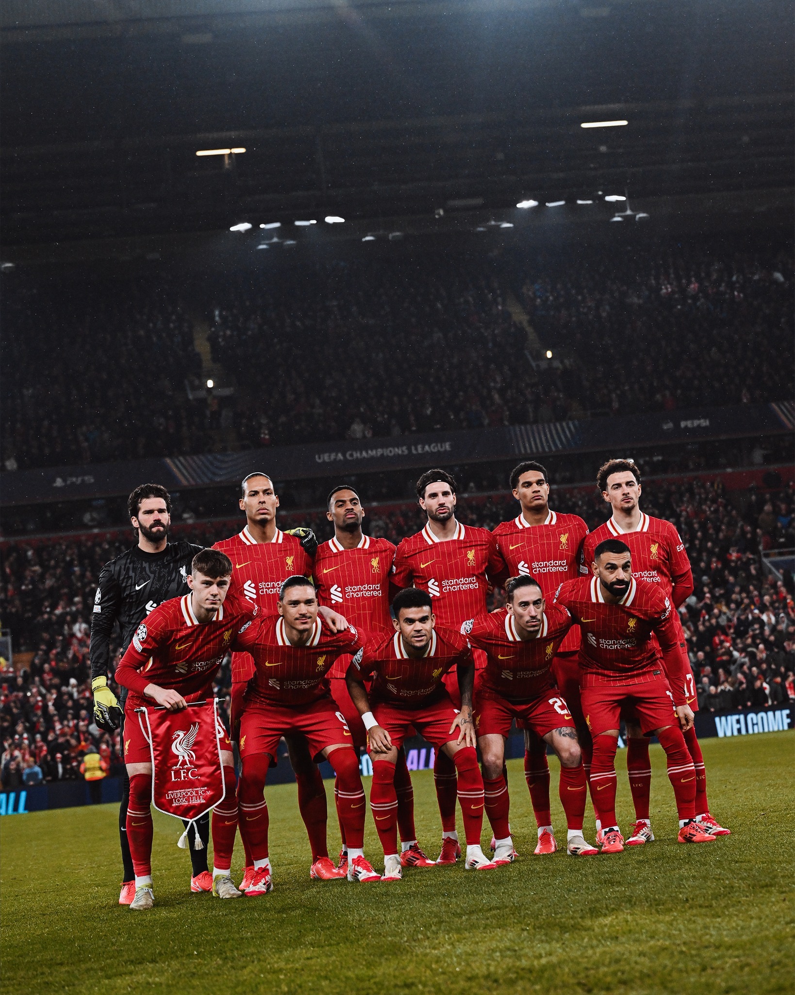 利物浦球队全员备战英超巨星云集