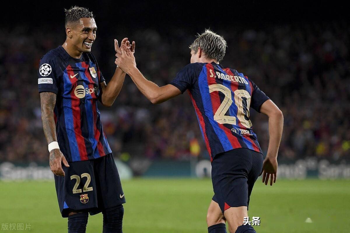 智利横扫阿根廷,皮克高光表现 智利横扫阿根廷,皮克高光表现