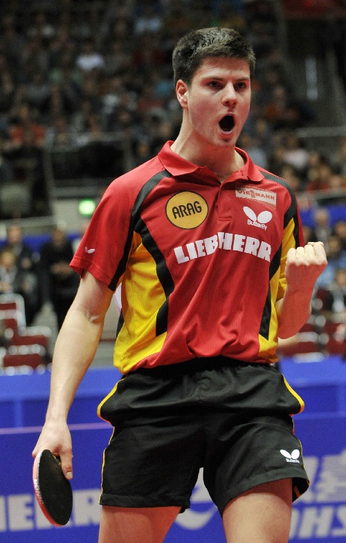 英格兰队鏖战德国队,奥恰洛夫点燃赛场 英格兰队鏖战德国队,奥恰洛夫点燃赛场