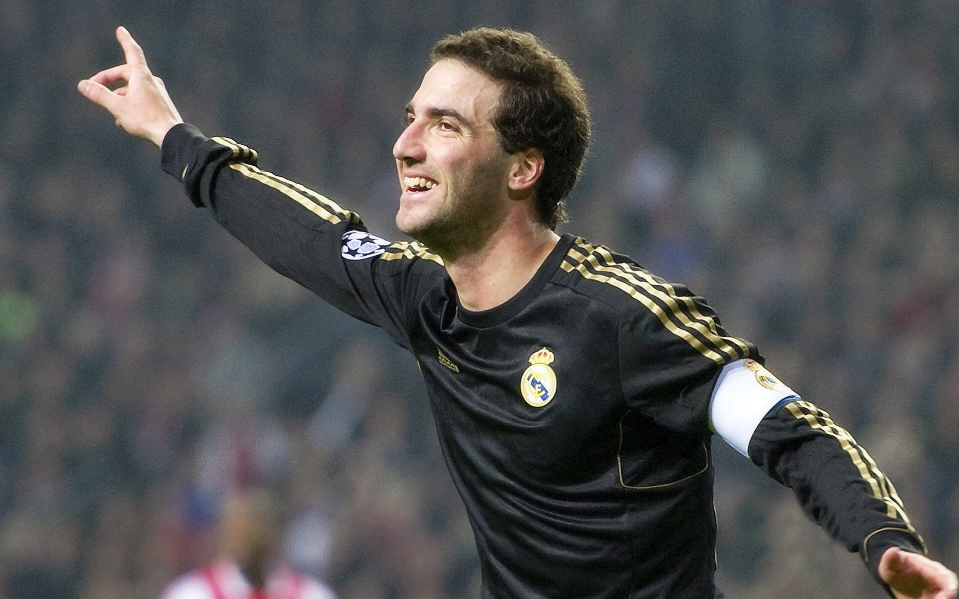 当太阳粉碎爵士的夜晚,武切维奇独自扛起整座球馆