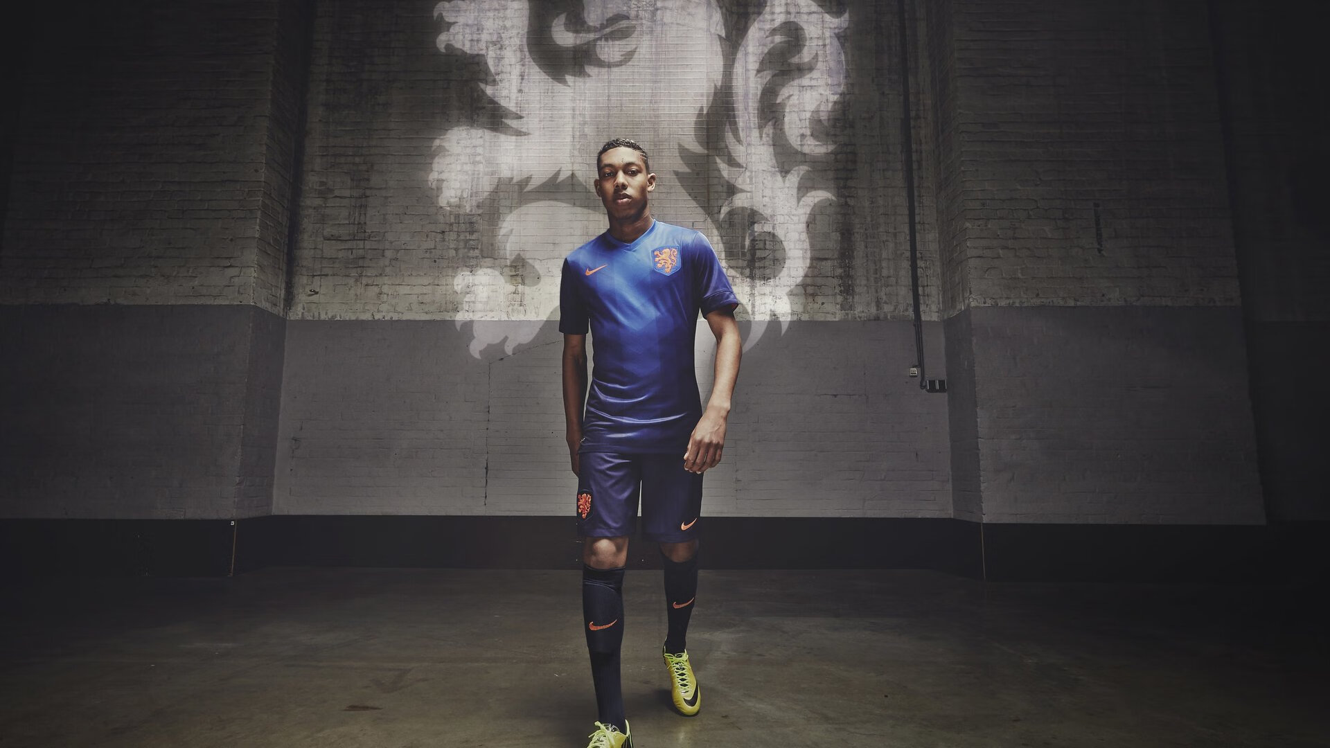 巴拉圭防守锁死皇家社会,托尼成为关键先生