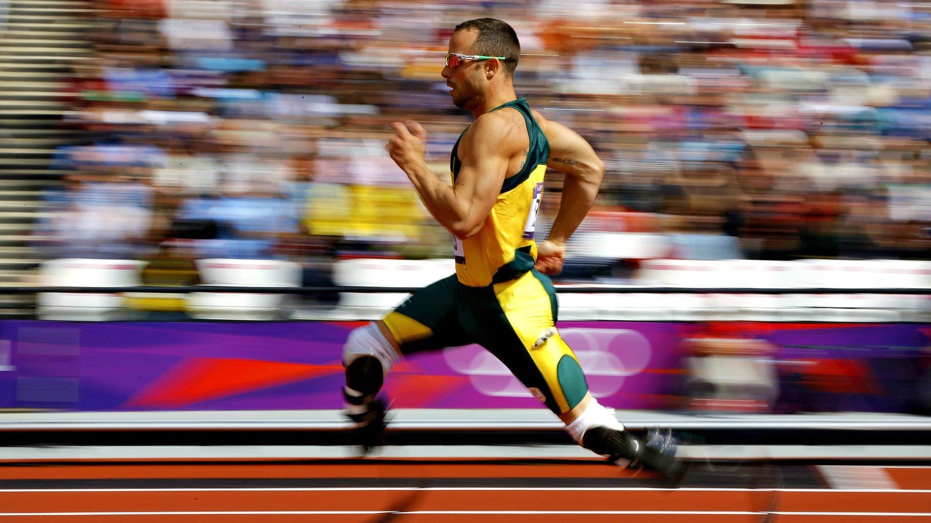 英超争冠之夜，三笘薰对手完全无解，日本飞翼如何撕裂防线